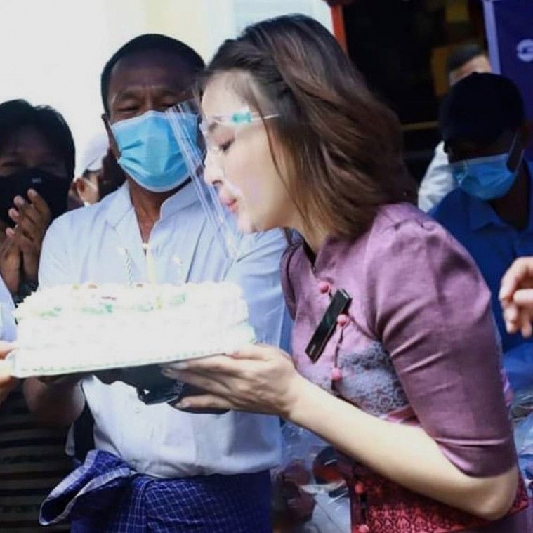 Gambar Ini Janggal Banget